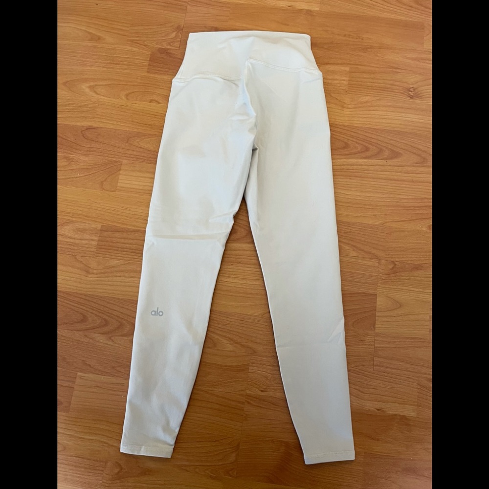 ALO high-waisted air brush leggings XS IVORY